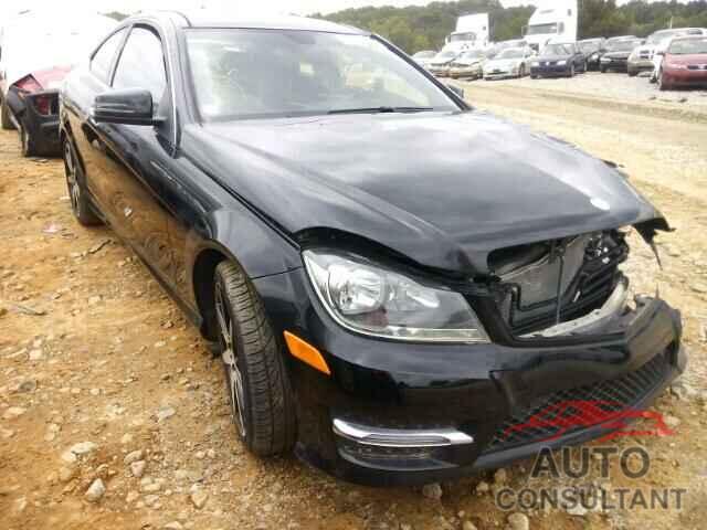 MERCEDES-BENZ C250 2015 - WDDGJ4HB2FG365195