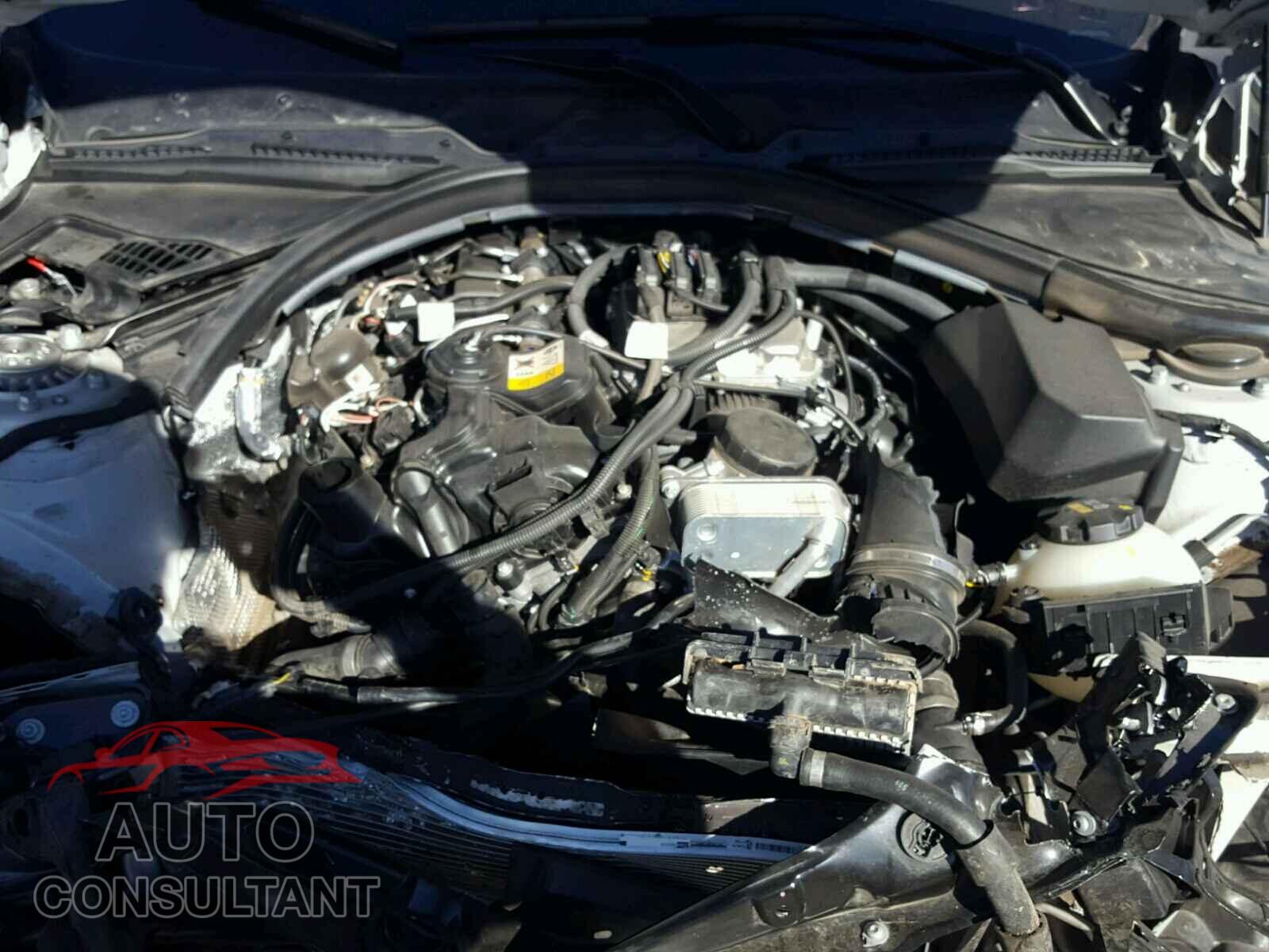 BMW 3 SERIES 2016 - WBA8E9G58GNU29598