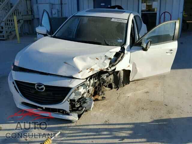 MAZDA 3 2015 - JM1BM1M36F1275513