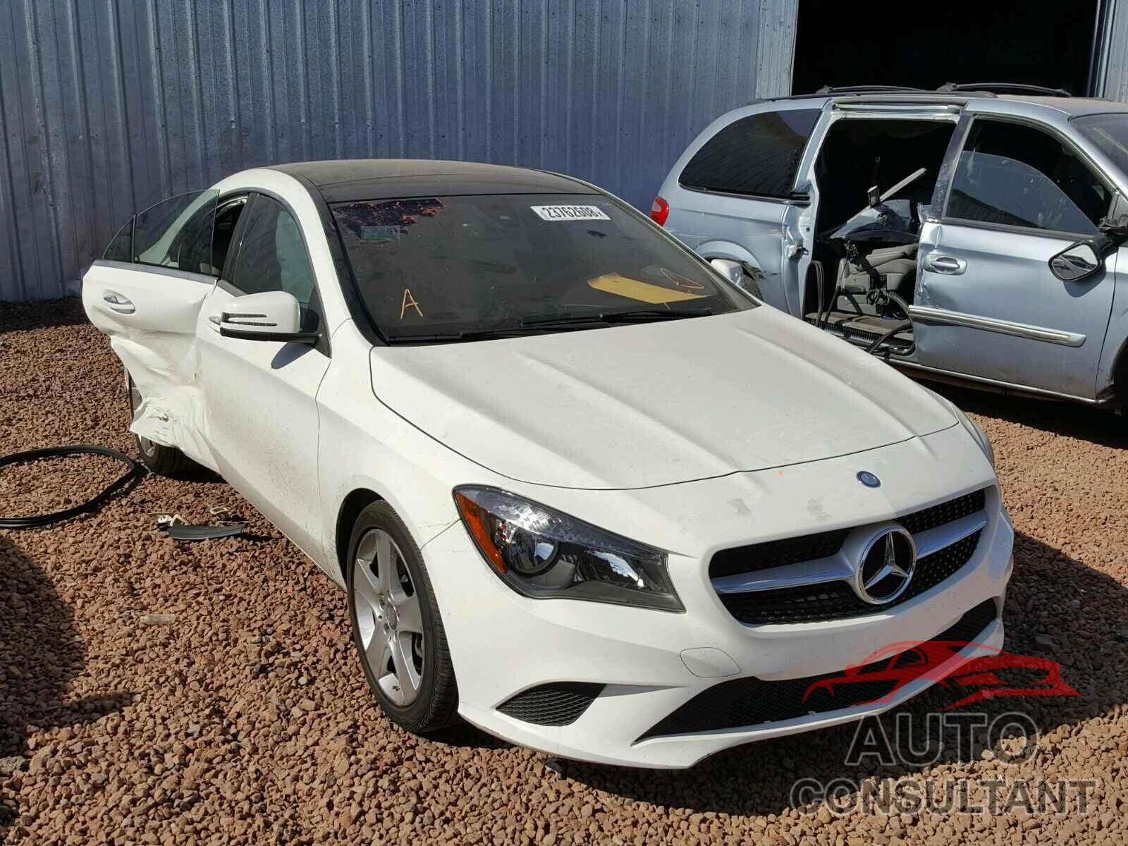 MERCEDES-BENZ CLA 250 2015 - WDDSJ4EB9FN270773