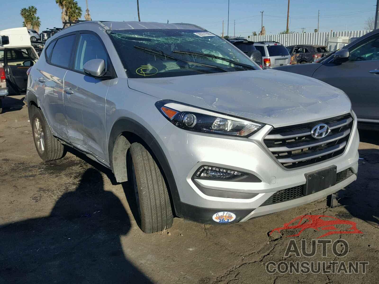 HYUNDAI TUCSON 2017 - KM8J33A23HU396311