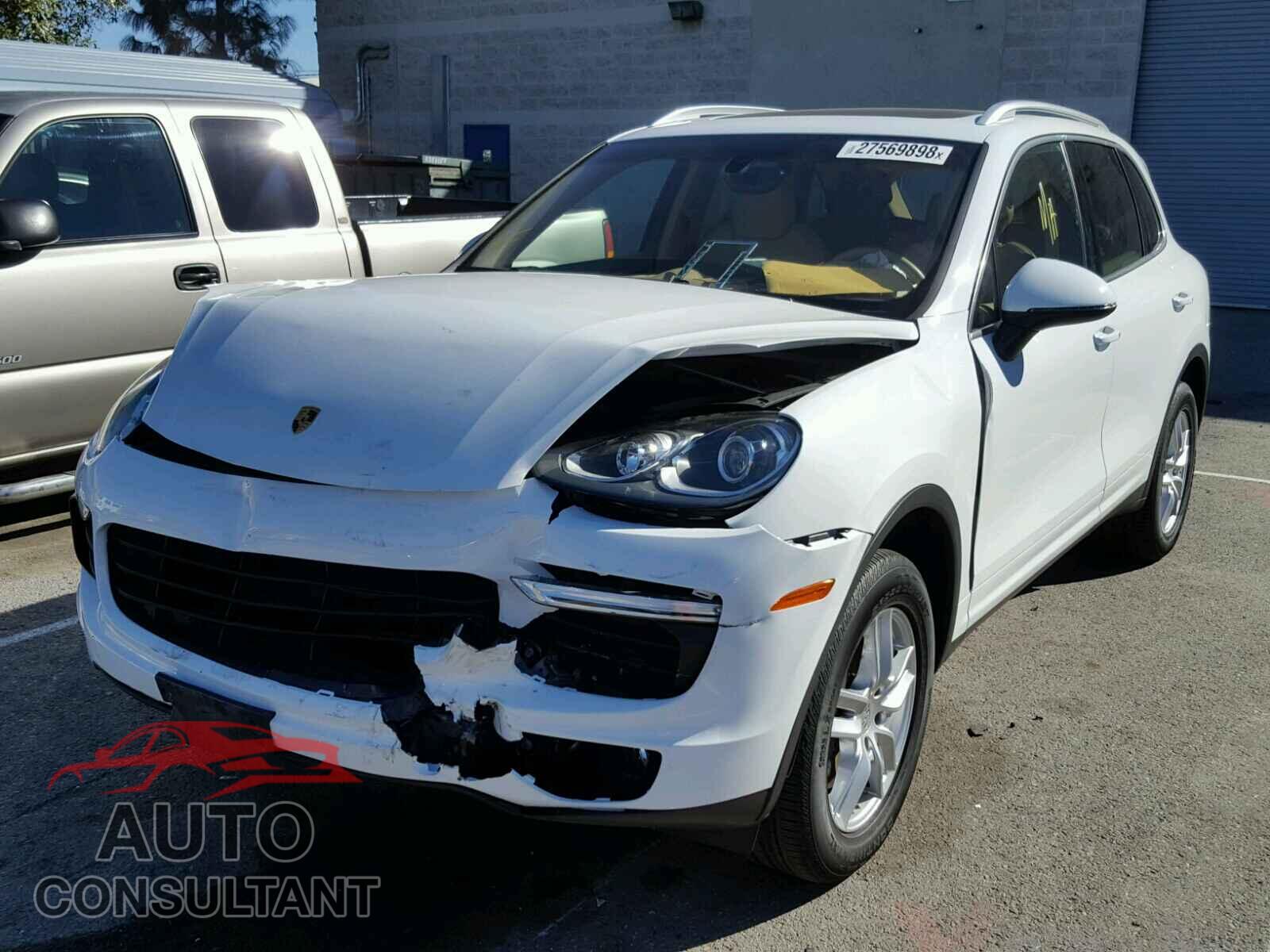 PORSCHE CAYENNE 2016 - WP1AA2A29GKA37509