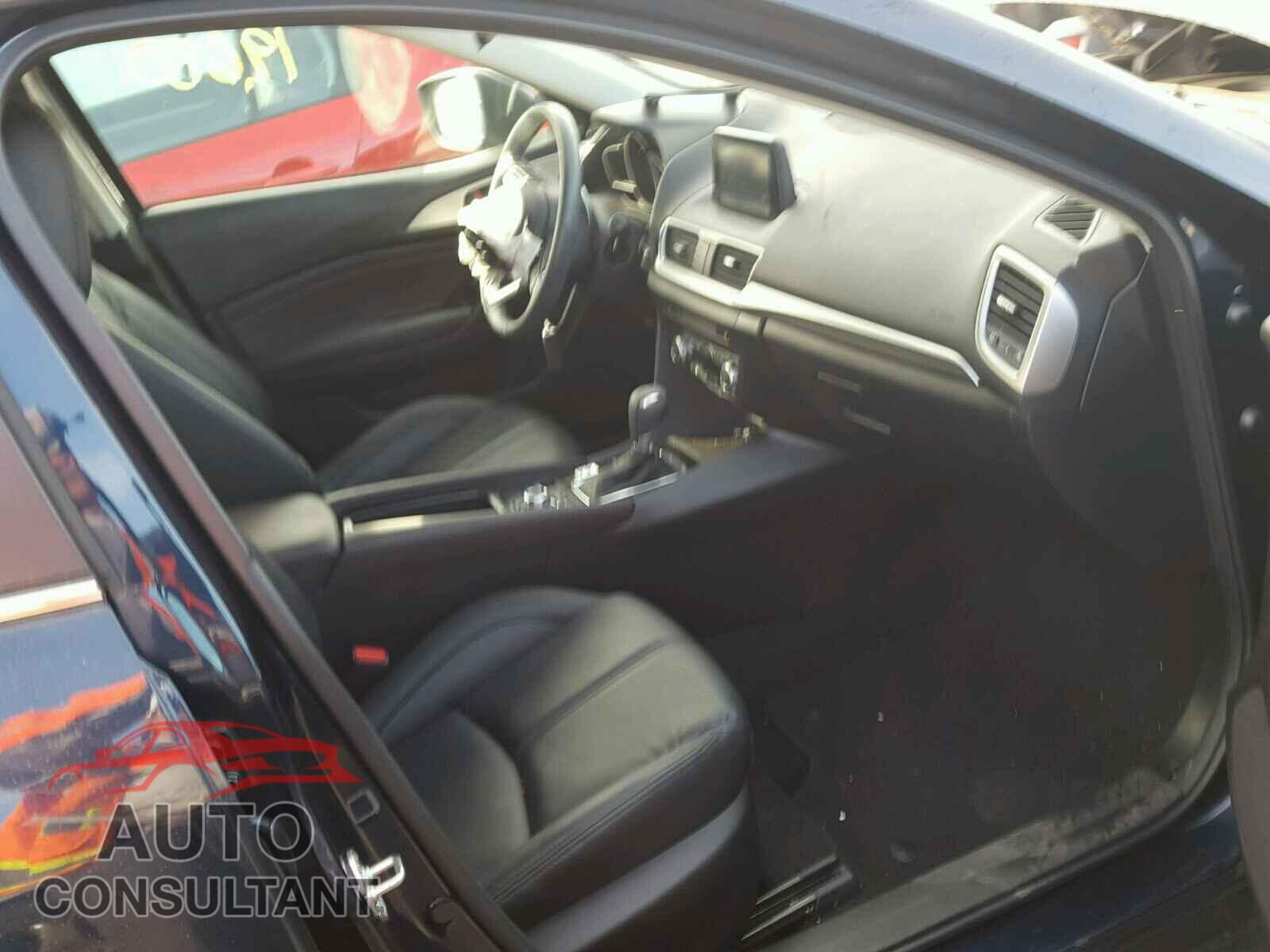 MAZDA 3 2017 - 3MZBN1V70HM123454