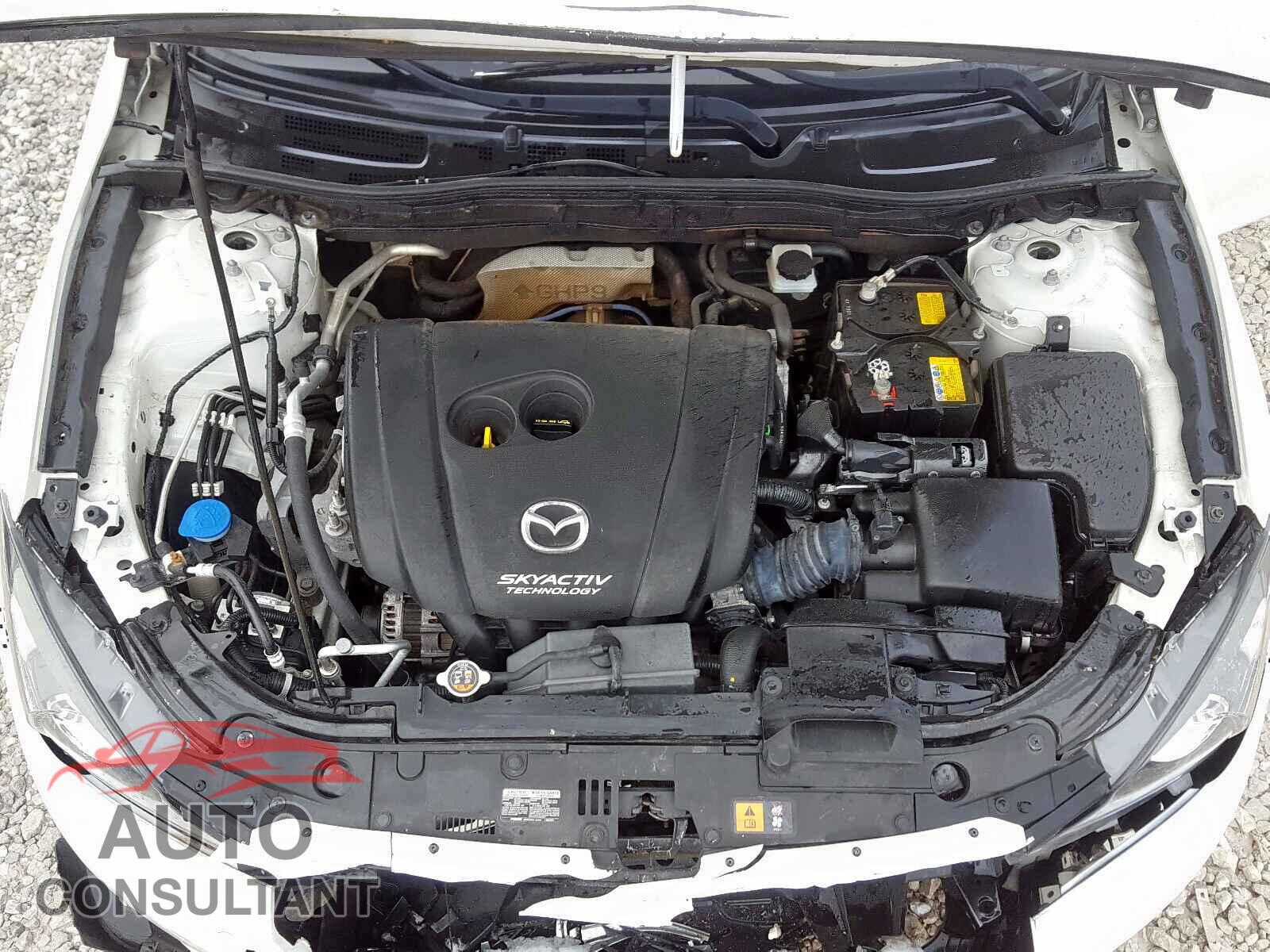 MAZDA 3 2016 - 3VWB67AJ5HM263145