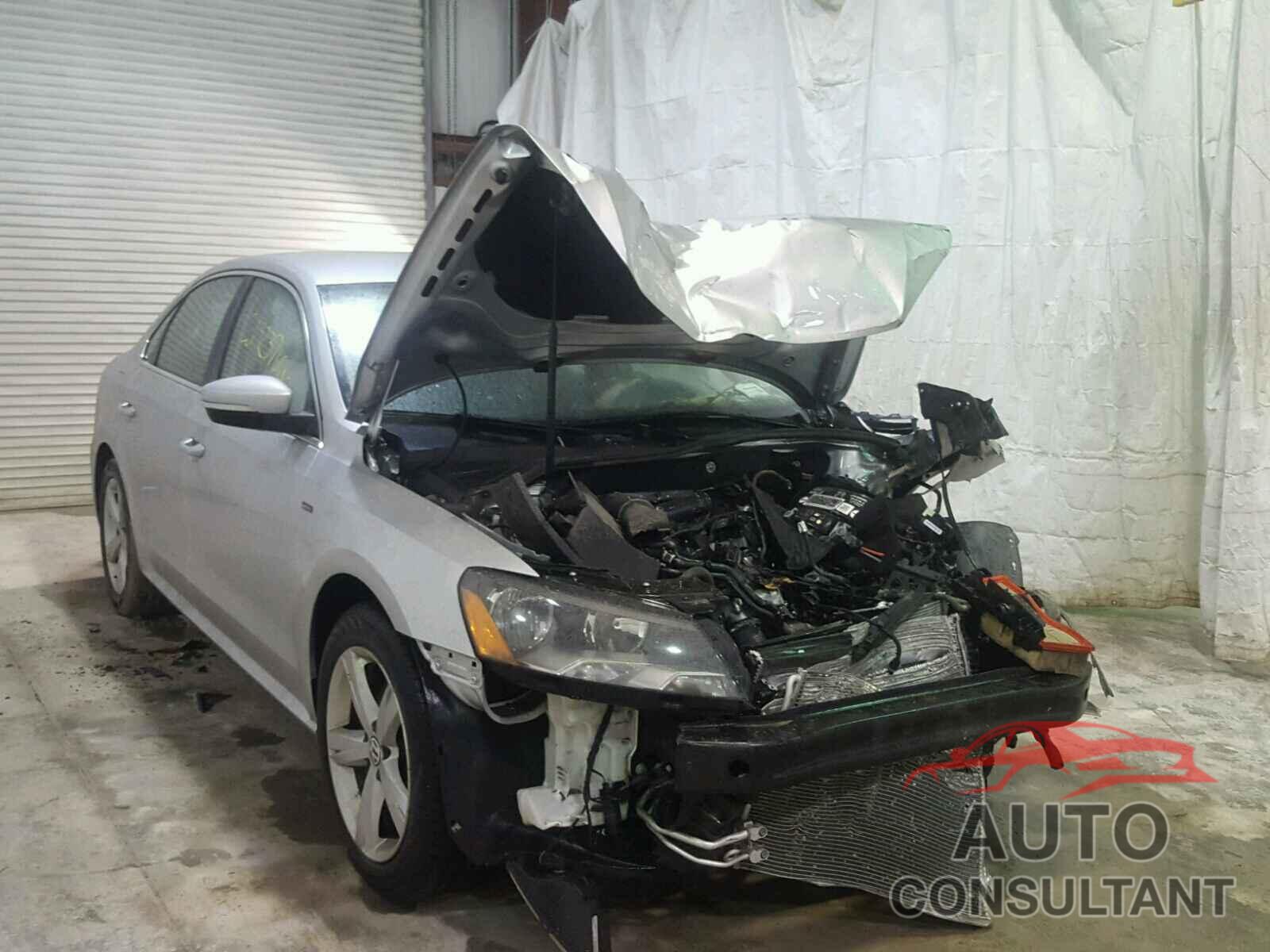 VOLKSWAGEN PASSAT 2015 - 1VWAT7A39FC114466