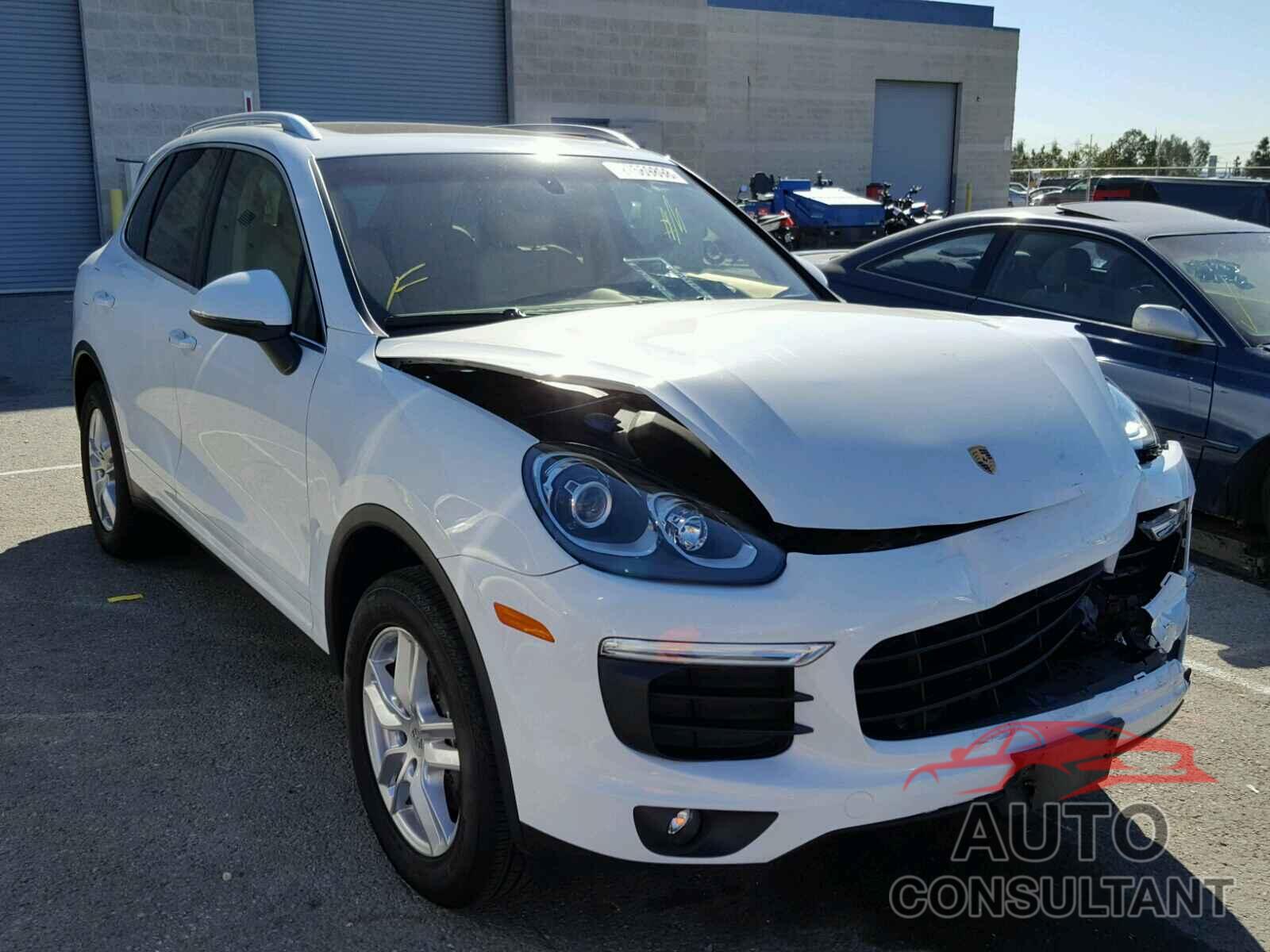 PORSCHE CAYENNE 2016 - WP1AA2A29GKA37509