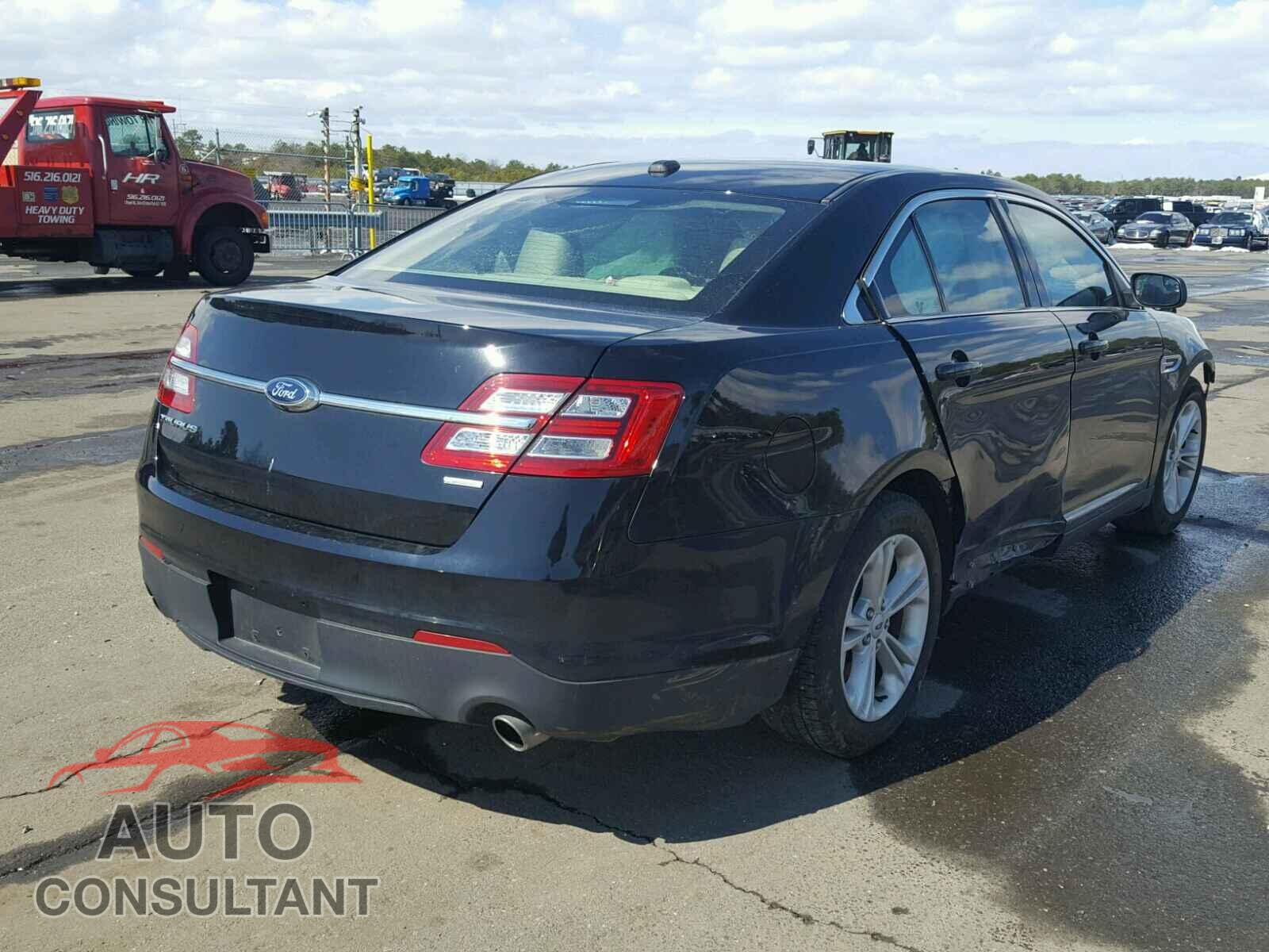FORD TAURUS 2017 - 1FAHP2D90HG105715