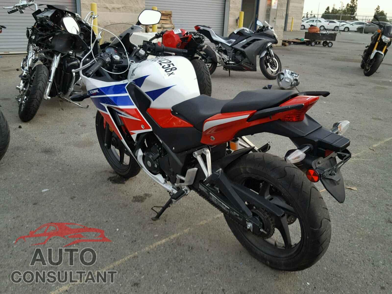 HONDA CBR CYCLE 2015 - MLHNC5155F5100544