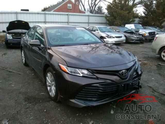 TOYOTA CAMRY 2018 - 4T1B11HK6JU511557