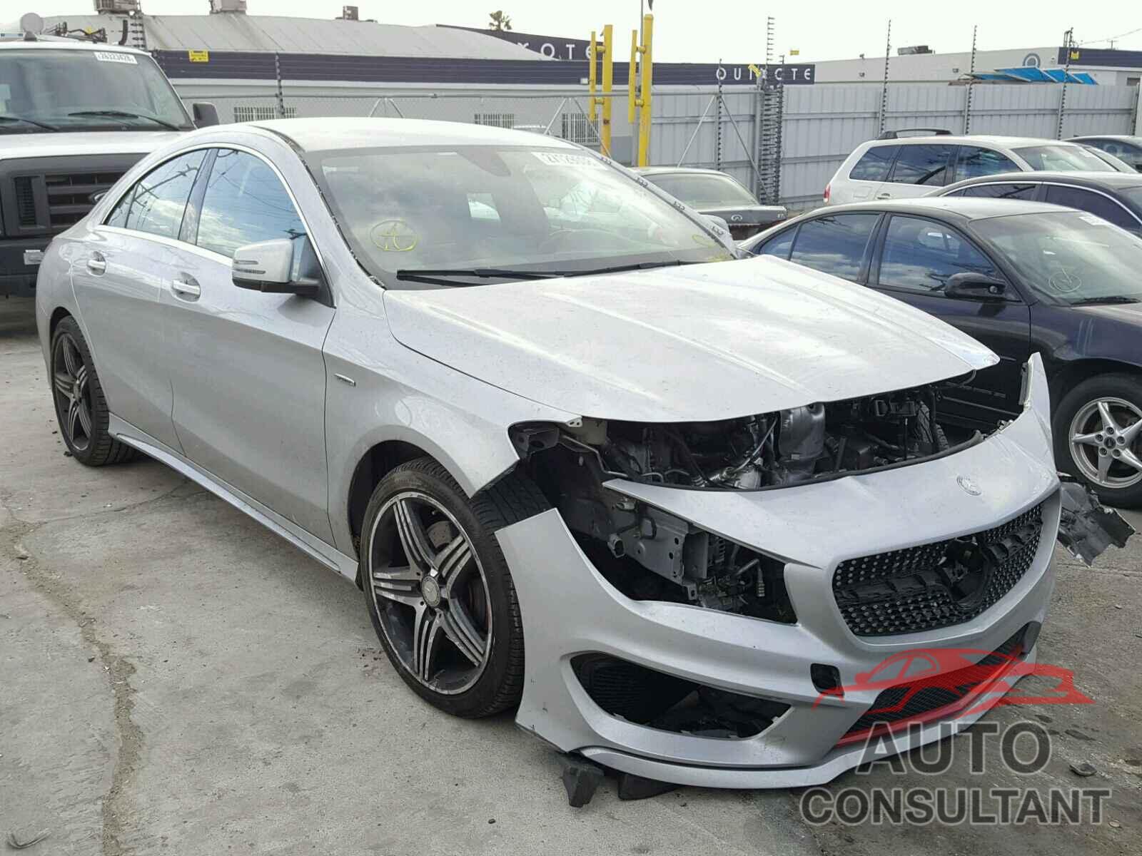 MERCEDES-BENZ CLA 250 2015 - WDDSJ4EB6FN210837