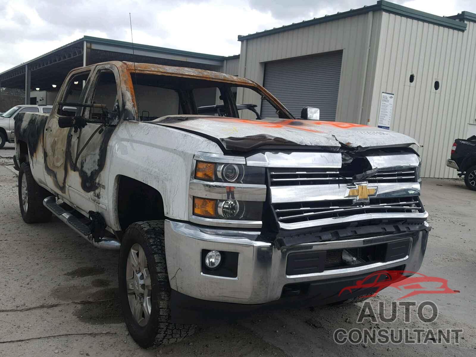 CHEVROLET SILVERADO 2015 - 1GC1KVE82FF567469
