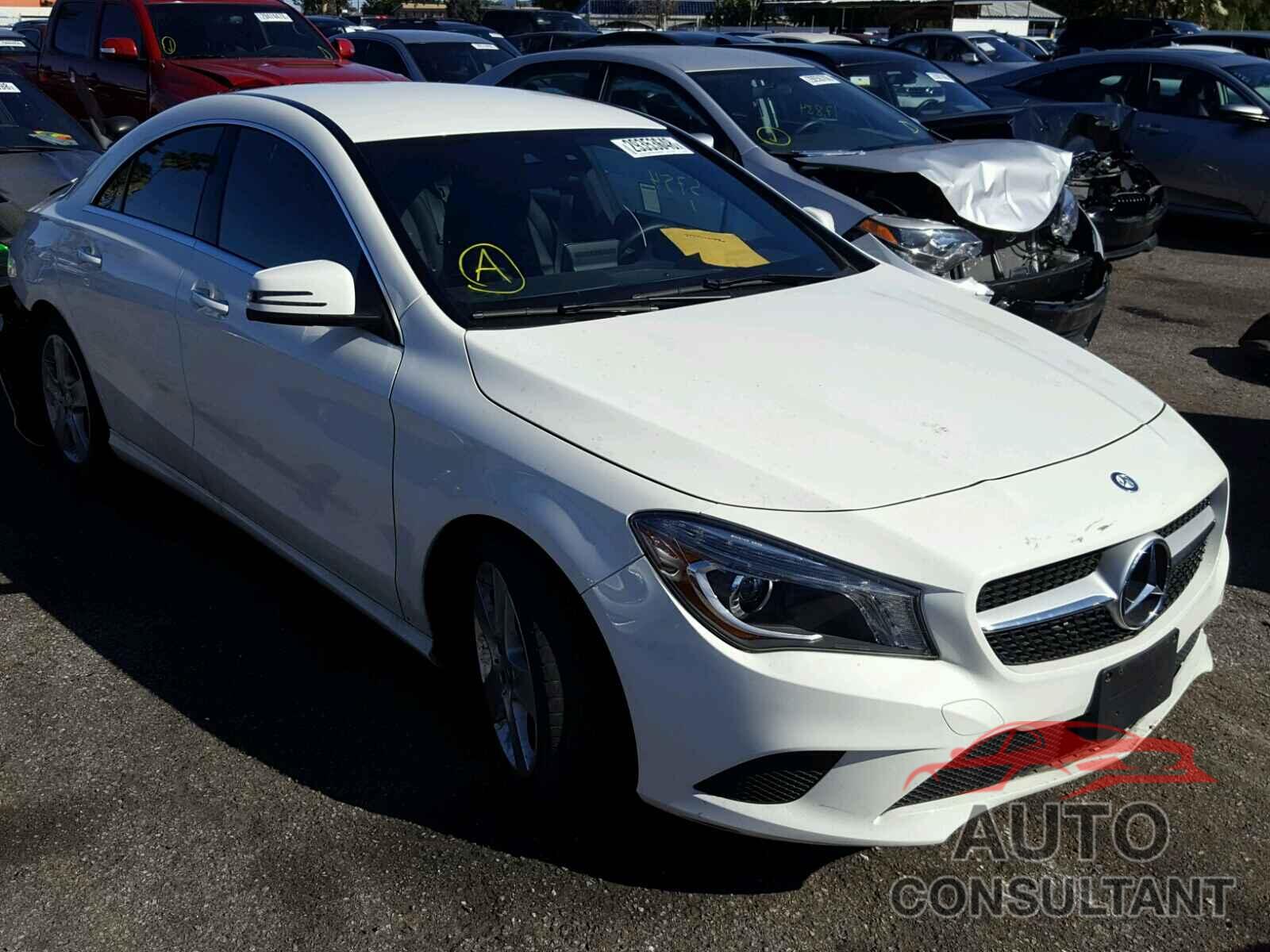 MERCEDES-BENZ CLA 250 2016 - WDDSJ4GB8GN389641