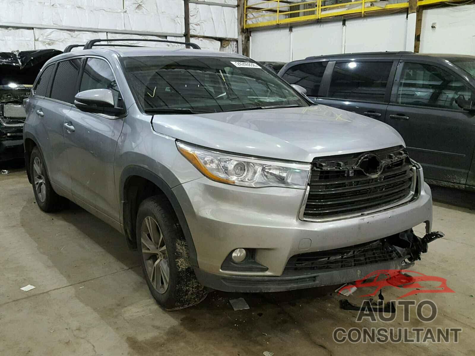 TOYOTA HIGHLANDER 2015 - 5TDBKRFH1FS197643