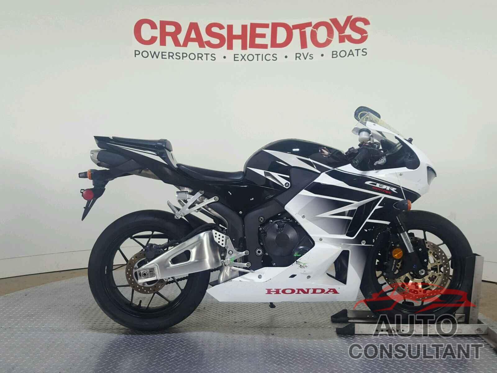HONDA CBR CYCLE 2016 - JH2PC40J3GK201015