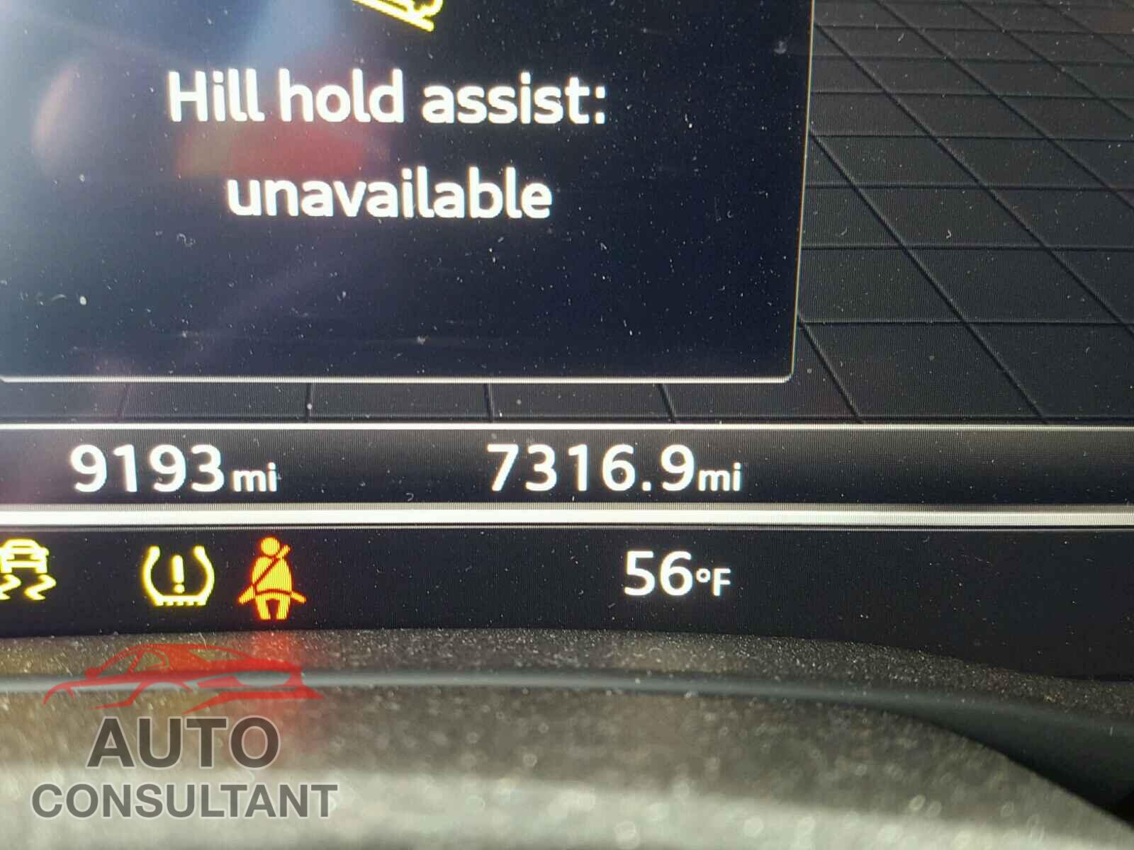 AUDI A3 2017 - WAUTPBFF0HA088020