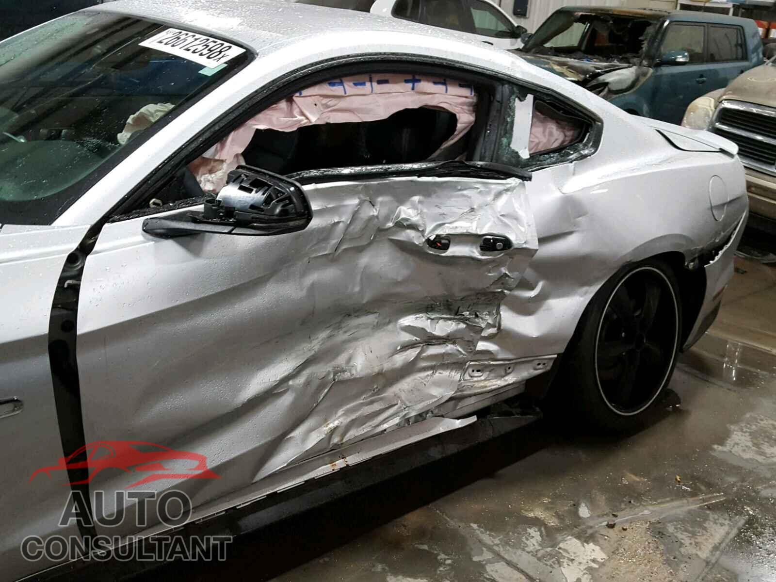 FORD MUSTANG 2015 - 1FA6P8CF3F5430949