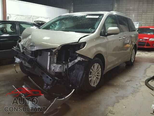 TOYOTA SIENNA 2015 - 5TDYK3DC2FS683098