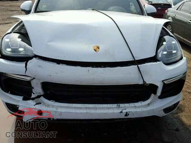 PORSCHE CAYENNE 2016 - WP1AB2A29GLA93876