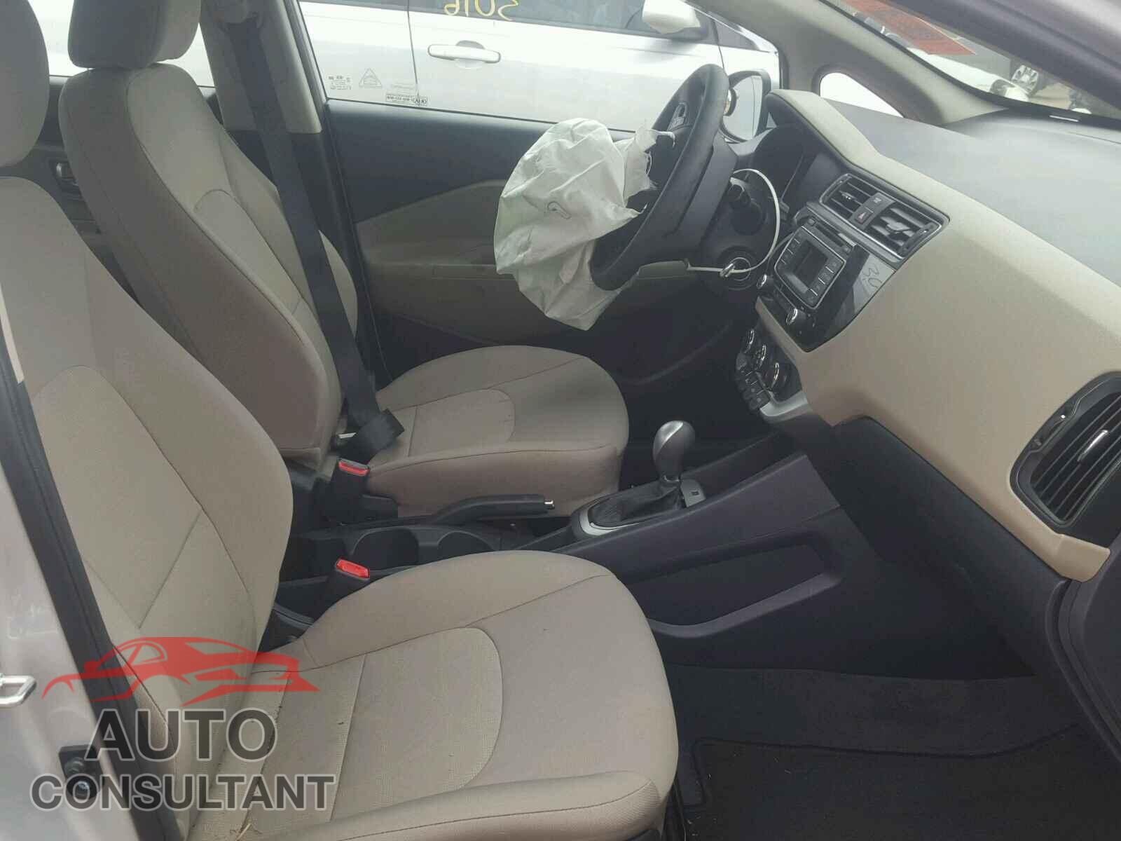 KIA RIO 2017 - KNADM4A39H6098747