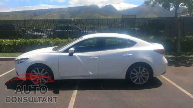 MAZDA 3 2017 - 3MZBN1V74HM117639