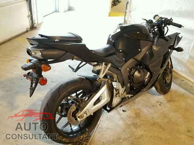 HONDA CBR CYCLE 2015 - JH2PC4006FK800108