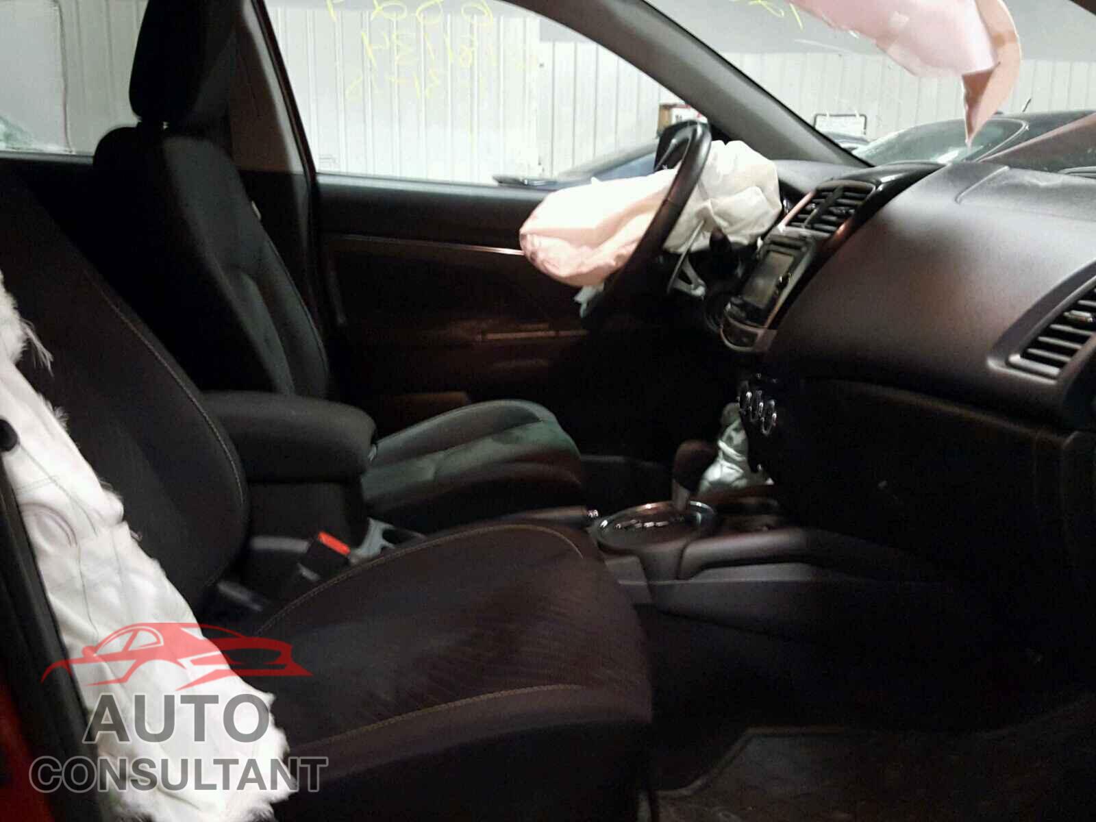 MITSUBISHI OUTLANDER 2015 - 4A4AR4AU9FE006824