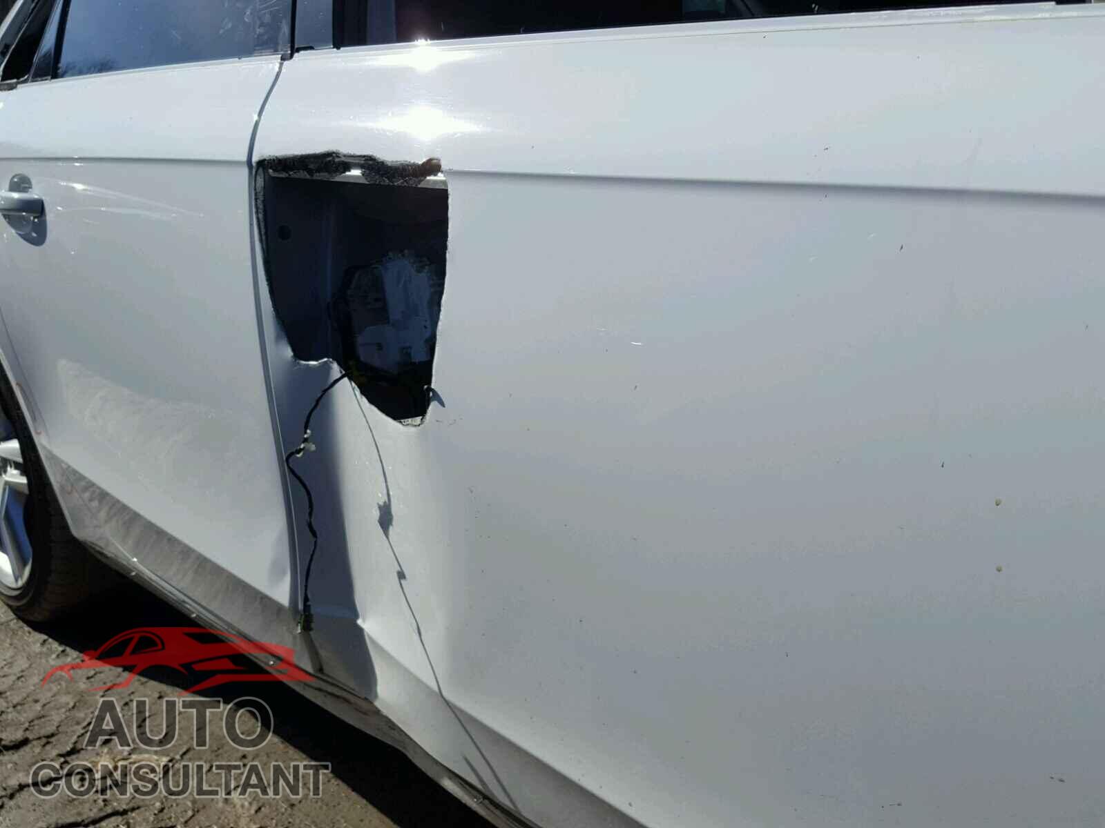 AUDI A4 2016 - WAUBFAFL7GN016379