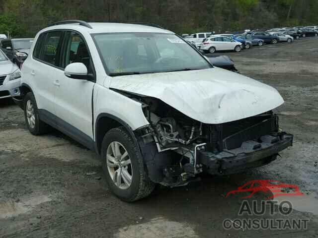 VOLKSWAGEN TIGUAN 2015 - WVGBV7AX0FW553098