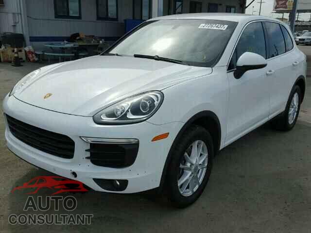PORSCHE CAYENNE 2016 - WP1AA2A2XGLA04495