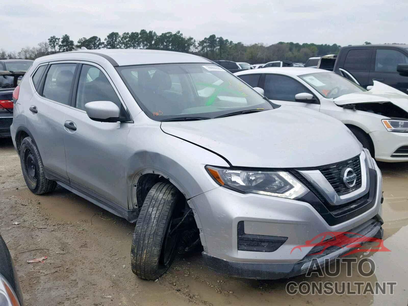 NISSAN ROGUE S 2017 - 1V2NR2CA2KC623180