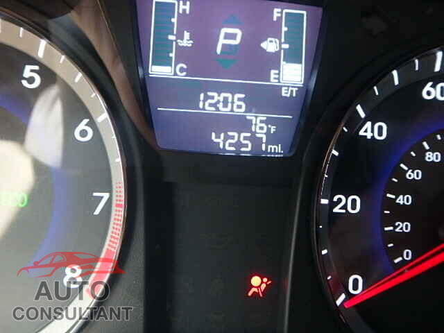HYUNDAI ACCENT 2015 - KMHCT5AE5FU213809