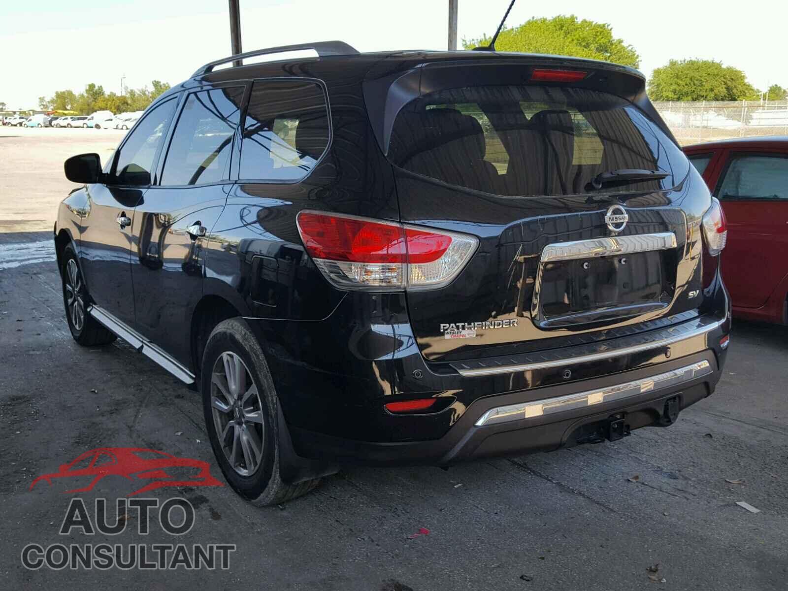 NISSAN PATHFINDER 2015 - 5N1AR2MN9FC710156