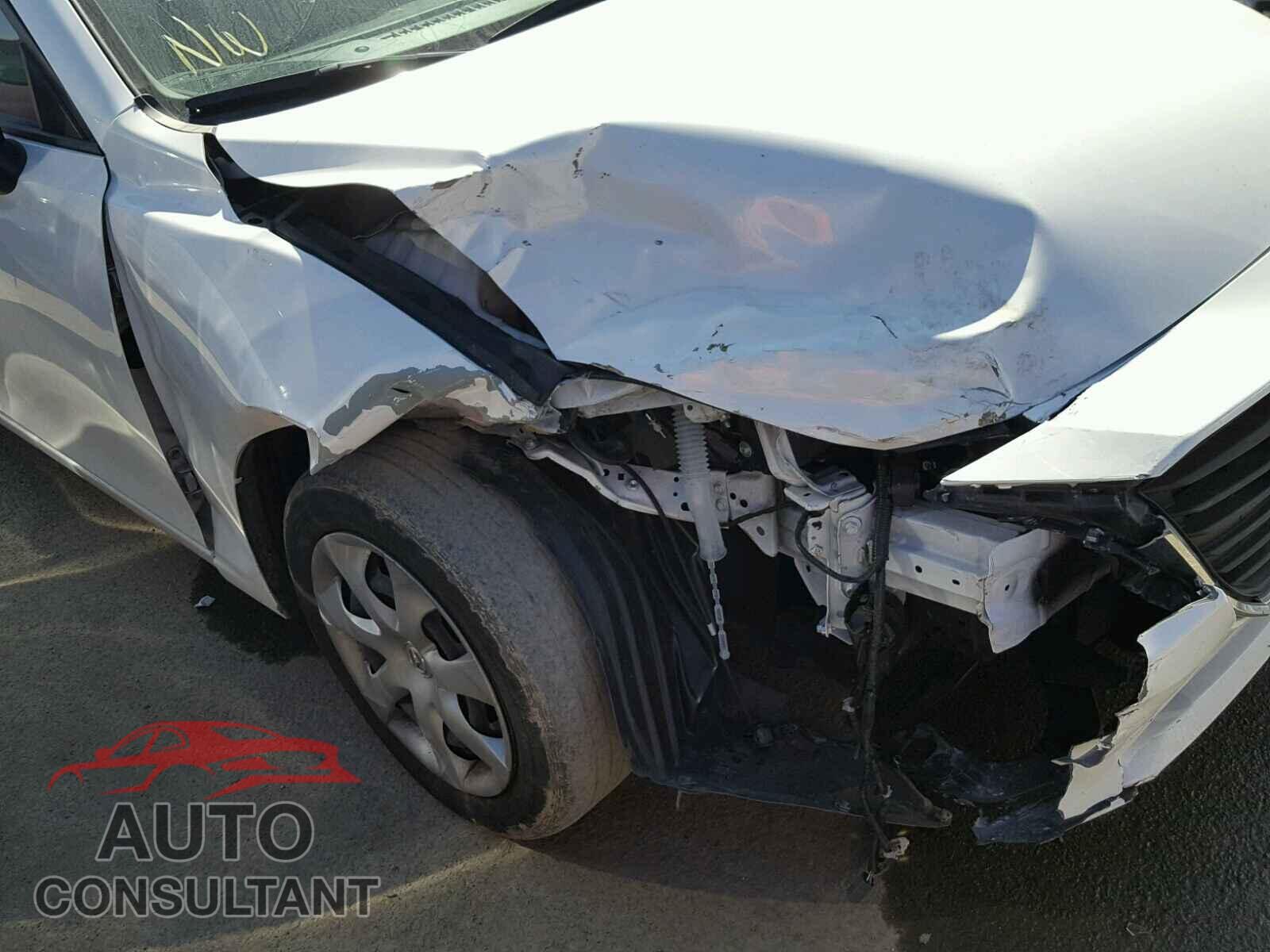 MAZDA 3 2015 - JM1BM1U77F1267097