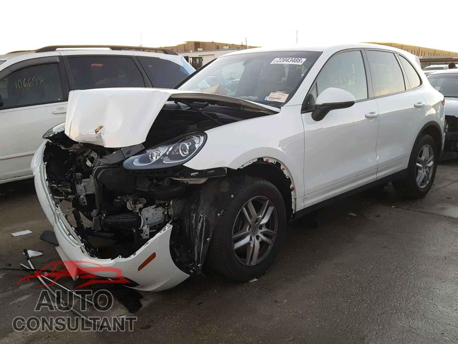 PORSCHE CAYENNE 2016 - WP1AA2A28GKA11225