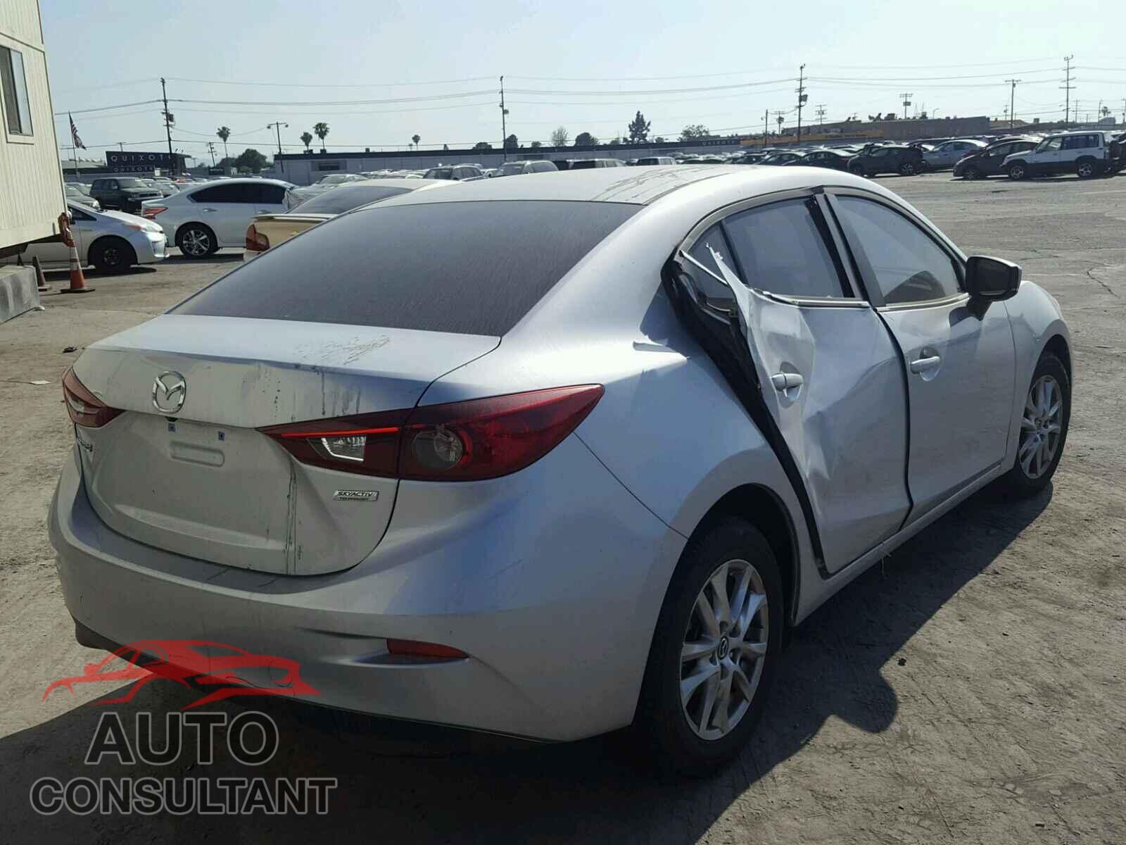 MAZDA 3 2017 - 3MZBN1U70HM117087