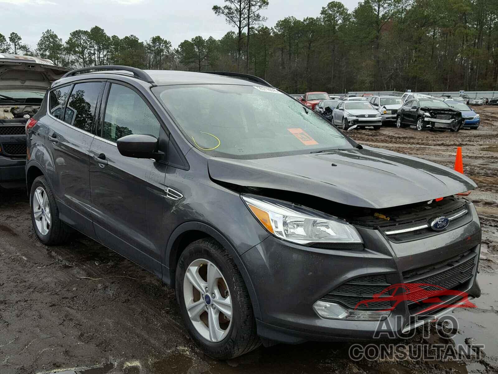 FORD ESCAPE 2015 - 1FMCU0GX5FUC20929