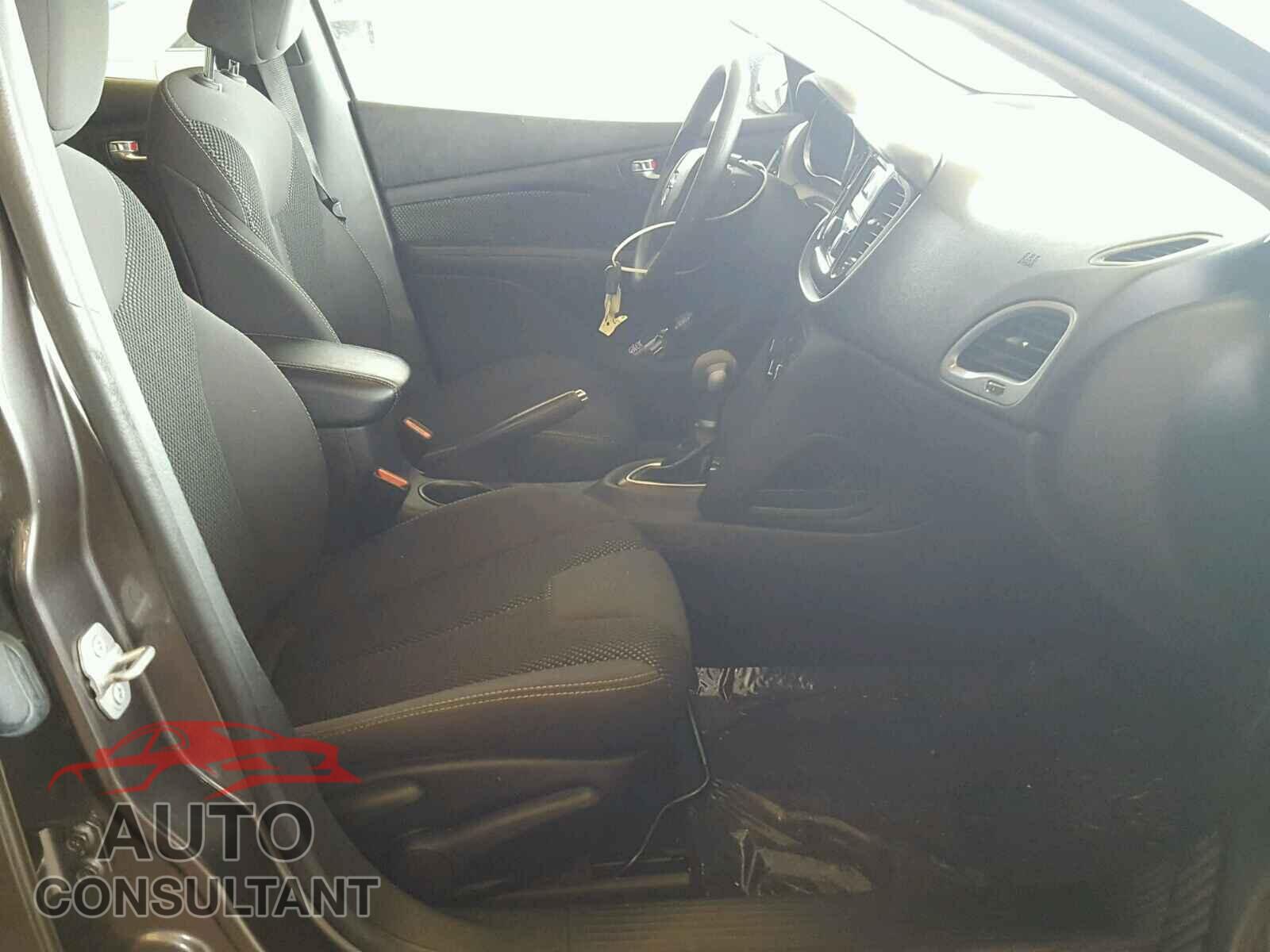 DODGE DART 2015 - 1C3CDFBB5FD128243