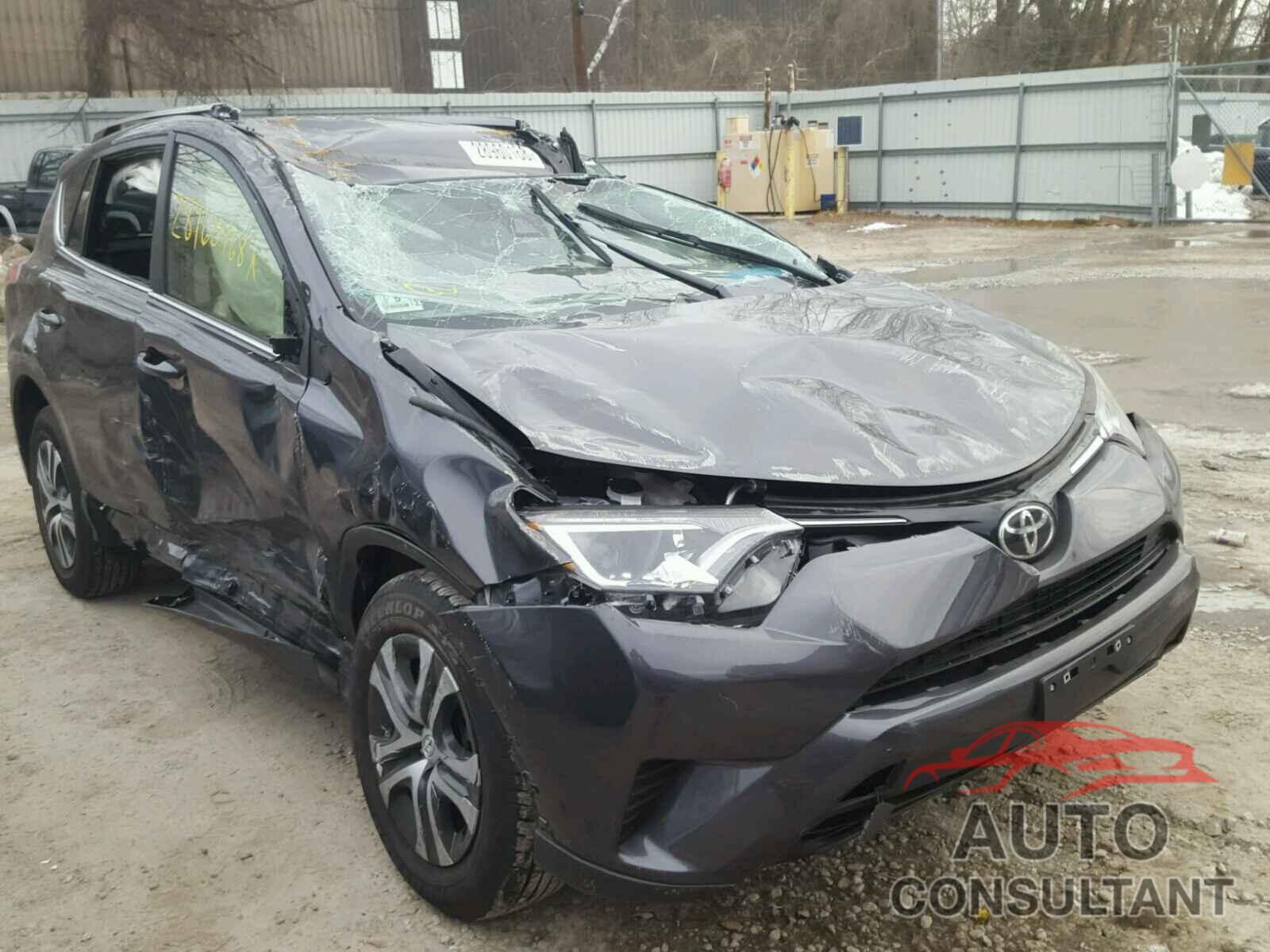 TOYOTA RAV4 2017 - JTMBFREV2HJ135258