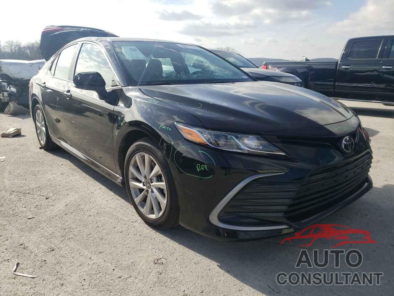 TOYOTA CAMRY 2021 - 4T1C11AK0MU462388