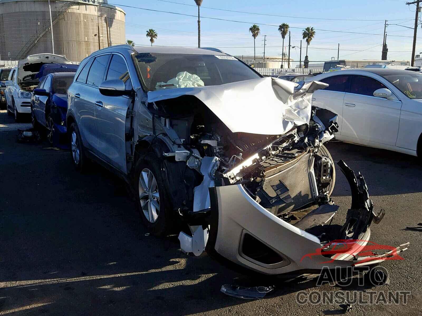 KIA SORENTO LX 2018 - 2T3RFREV6GW479755