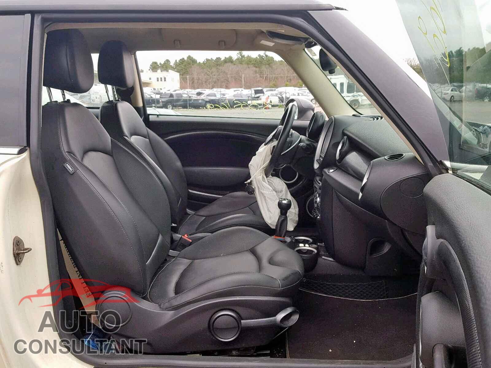 MINI COOPER 2012 - 1VWBA7A37JC025630
