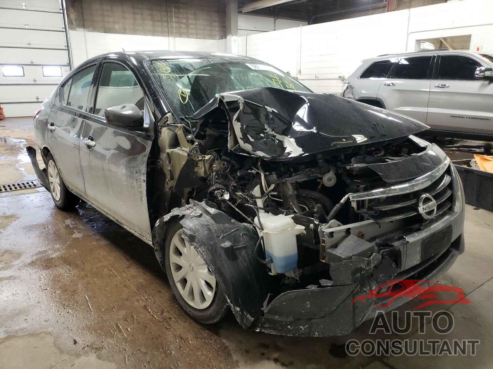 NISSAN VERSA 2017 - 3N1CN7AP7HL847005