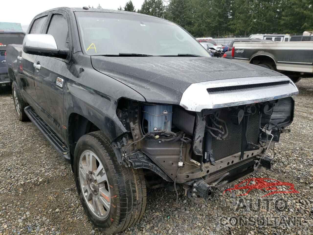 TOYOTA TUNDRA 2017 - 5TFAY5F18HX595385