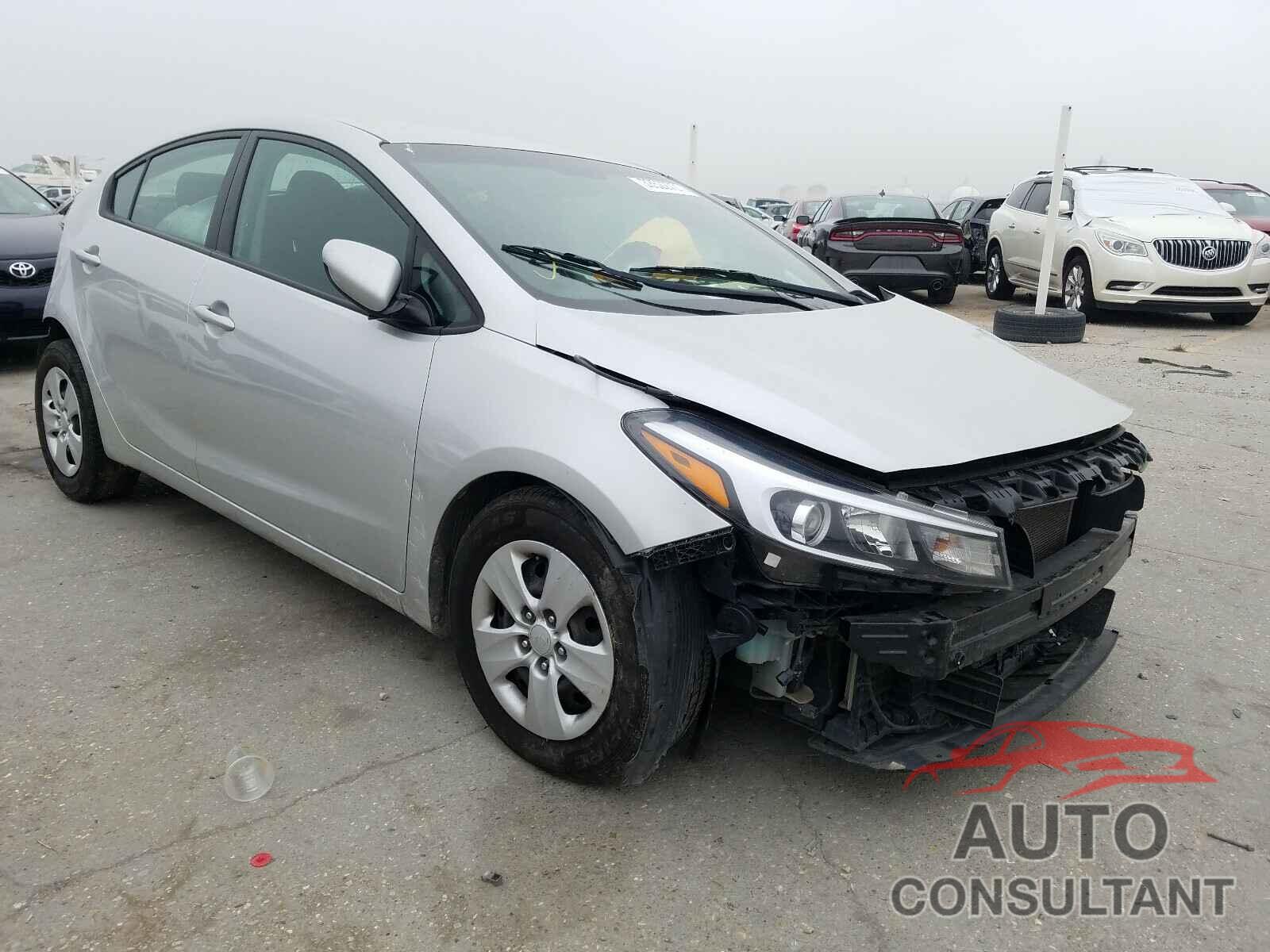 KIA FORTE 2018 - 3KPFK4A71JE179858