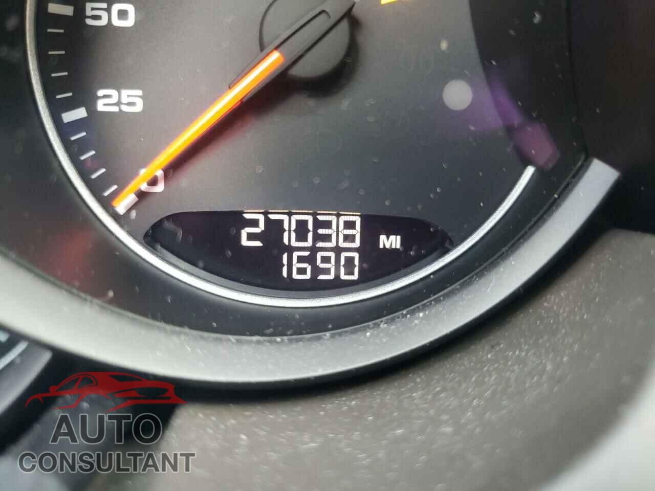 PORSCHE CAYENNE 2017 - WP1AA2A28HKA85360
