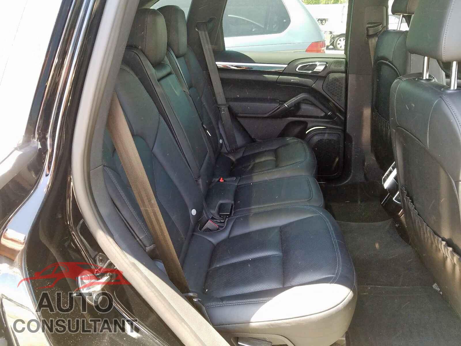 PORSCHE CAYENNE 2016 - WP1AA2A27GLA06172