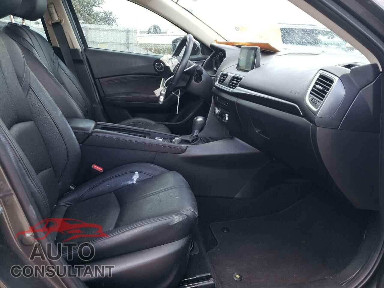 MAZDA 3 2017 - JM1BN1M33H1125231