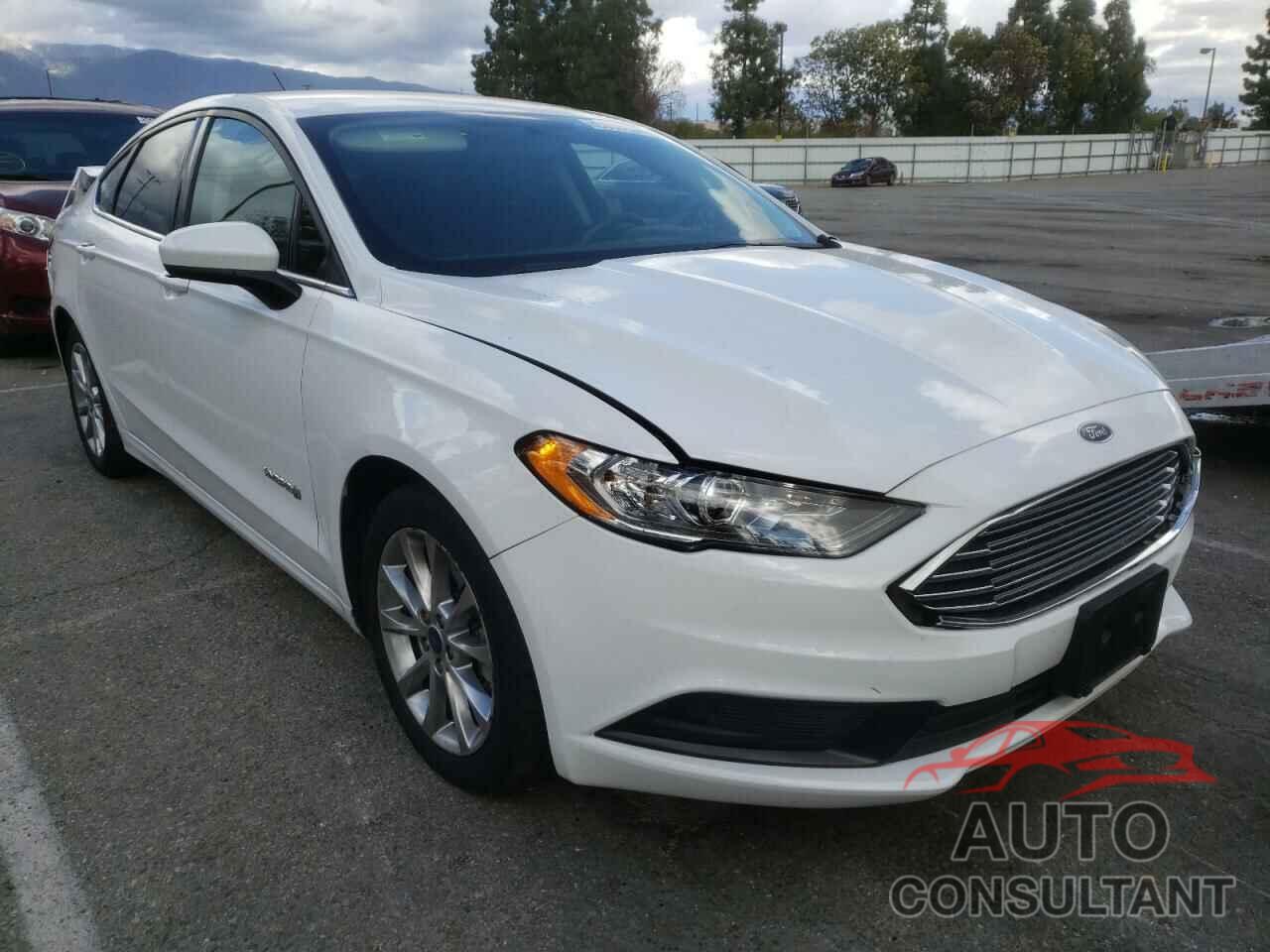 FORD FUSION 2017 - 3FA6P0LU4HR207495