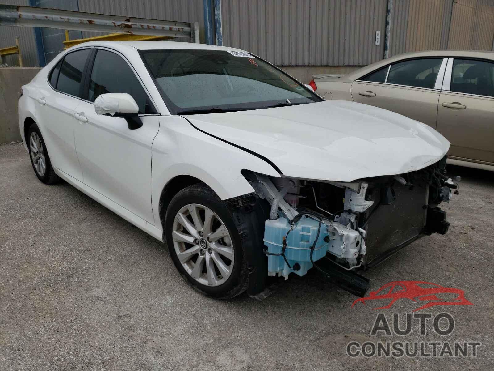 TOYOTA CAMRY 2019 - 4T1B11HK2KU682808