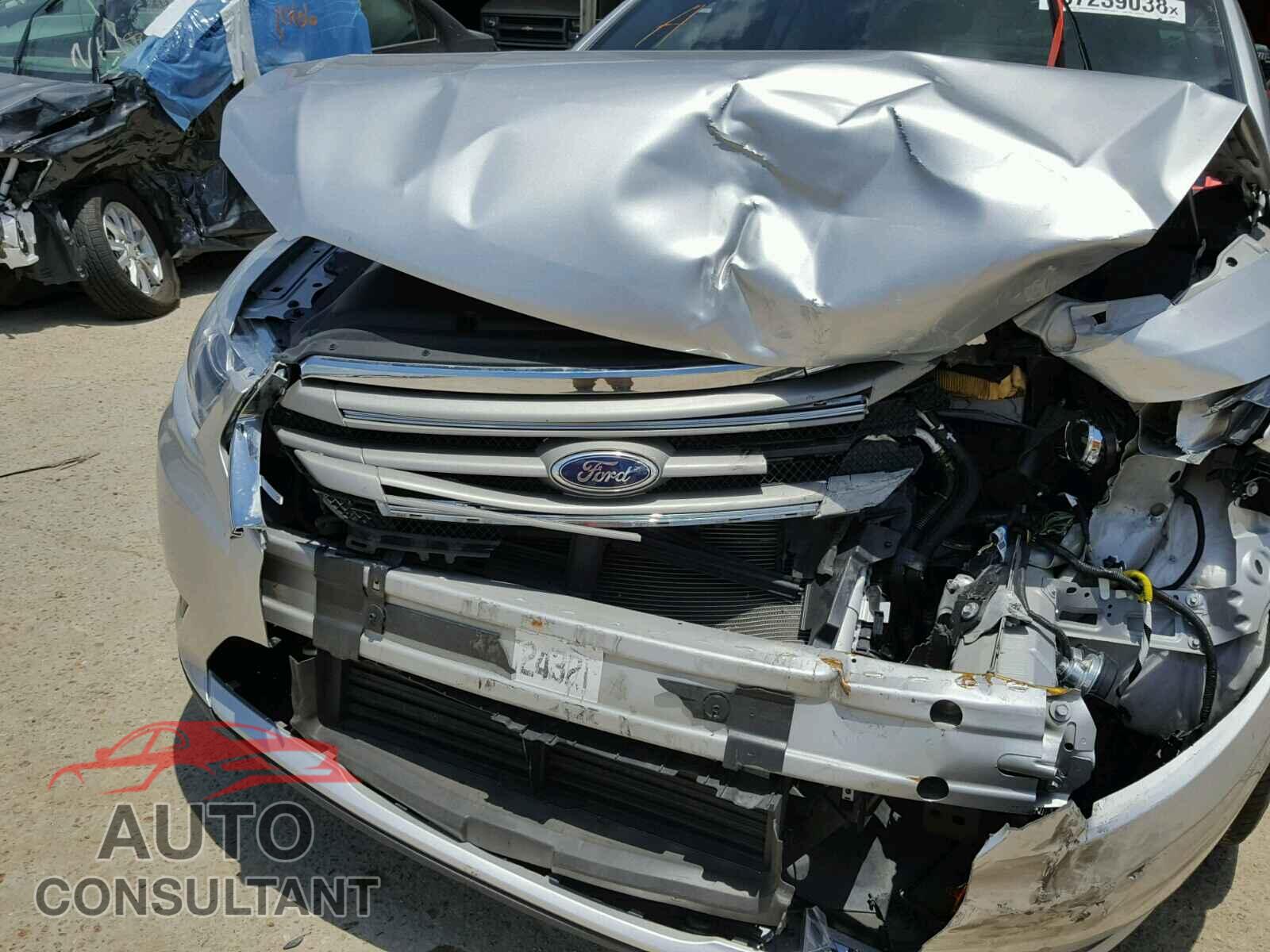 FORD TAURUS 2015 - 1FAHP2E88FG179399